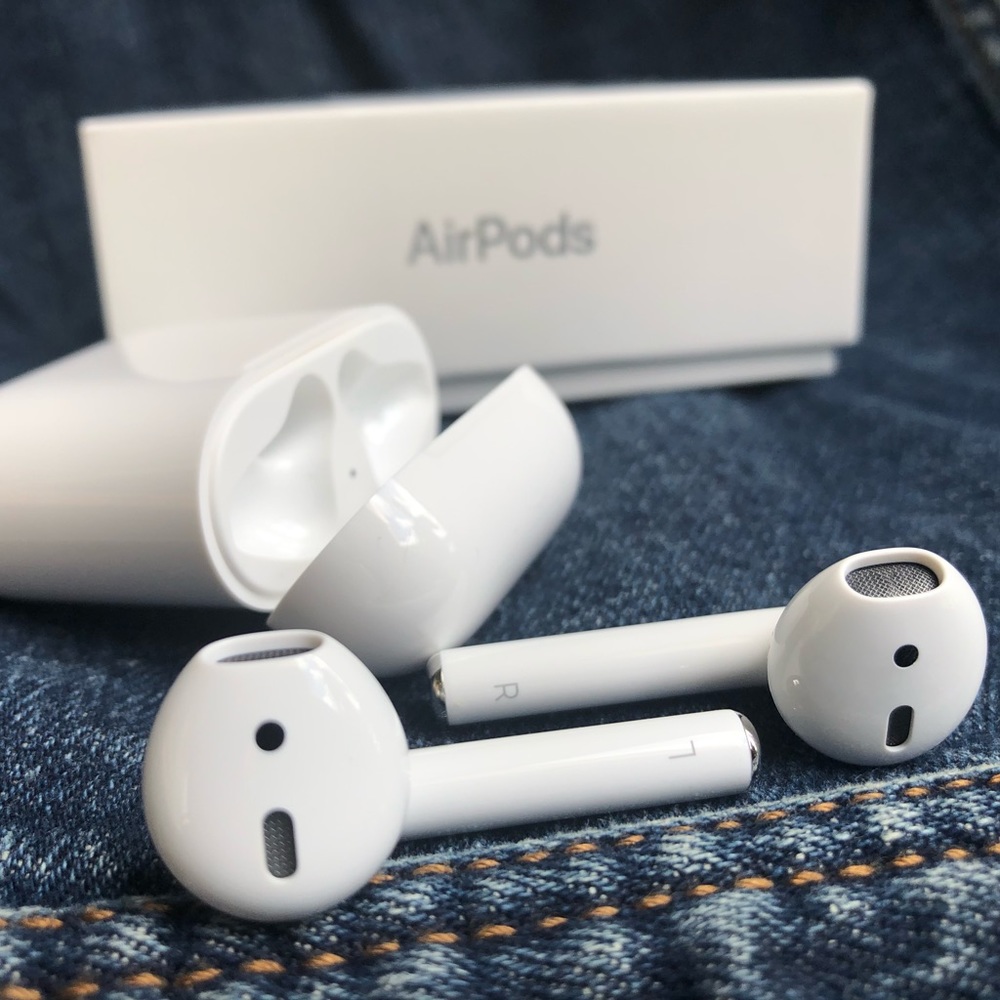 Brand New AirPods with Catalyst silicon case